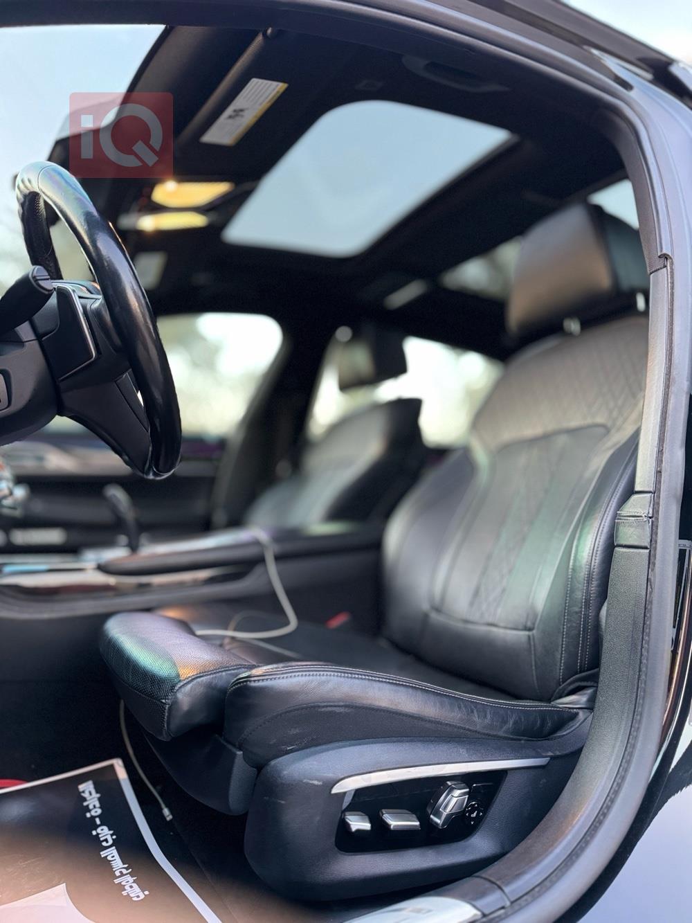 بي ام دبليو الفئة 7